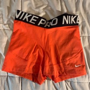 Red Nike pros